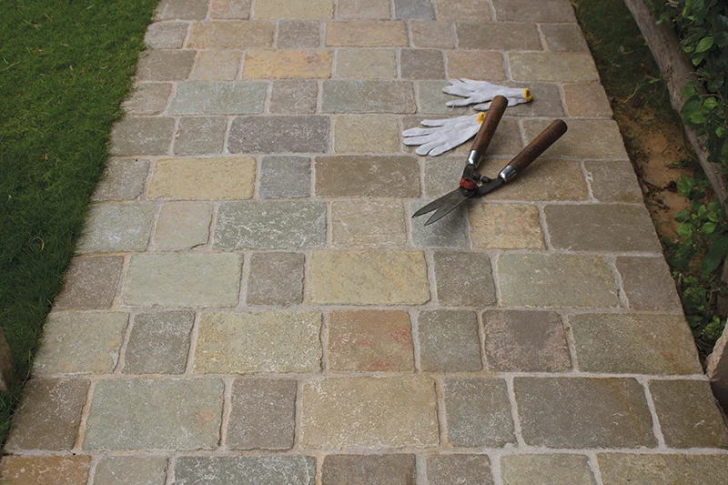 PAVE SETTS TUSCAN 25-40mm (13.46m2/pack)